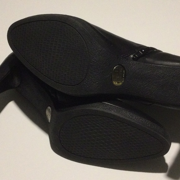 Stuart Weitzman Black Ankle Boot - Picture 8 of 12